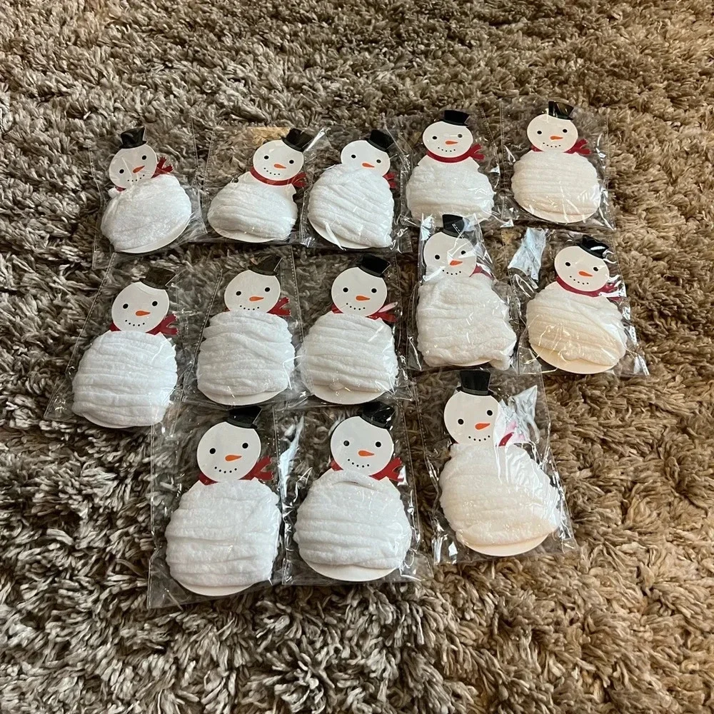 NWT set of 15 snowman ribbon yarn balls
